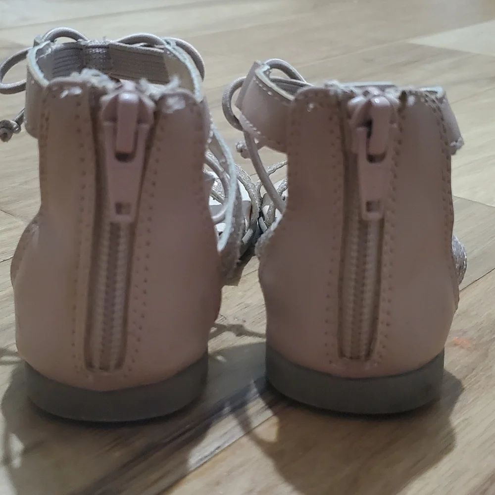 The Children's‎ Place Toddler Girls Rose Gold Gladiator Sandals Size 7 Strappy